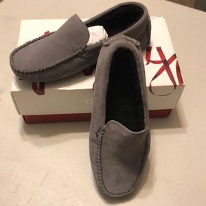 Cole Haan boys slippers. Never worn! Size 13C